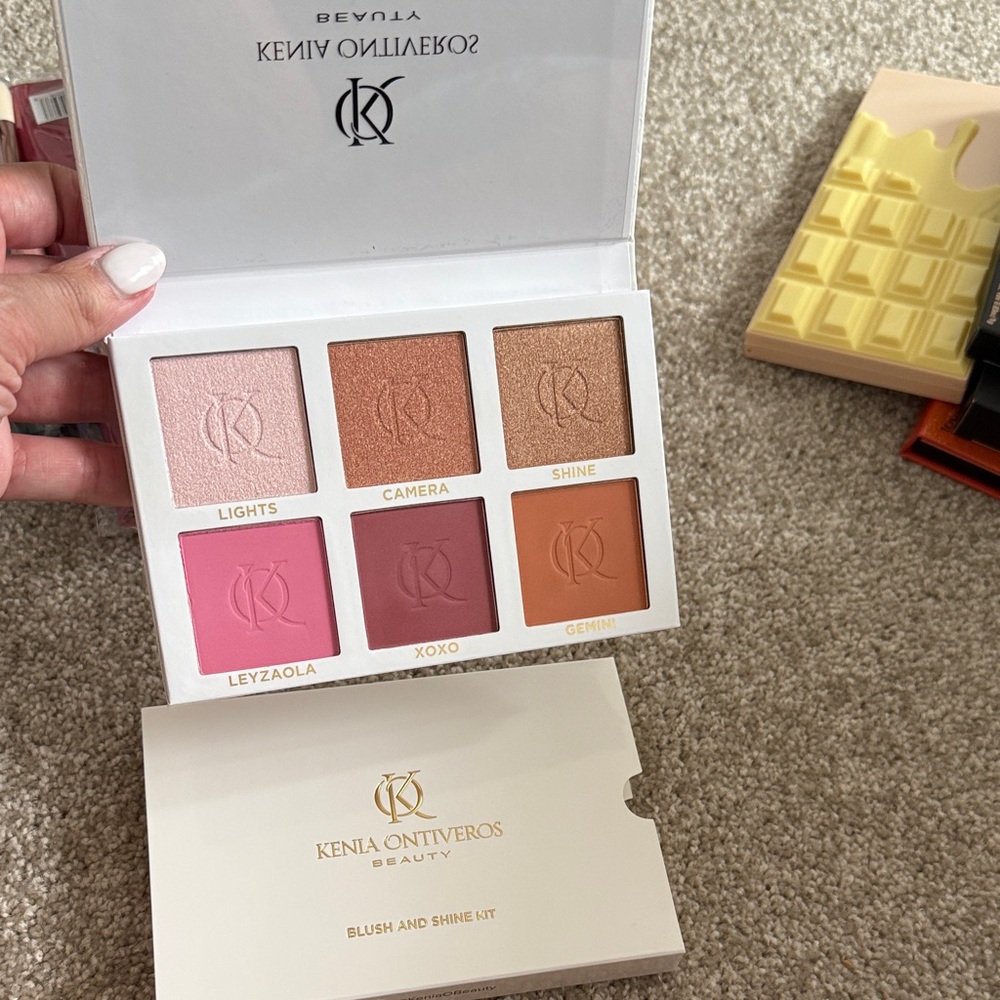 Blush and Shine Palette - Pink, Cream, Tan
